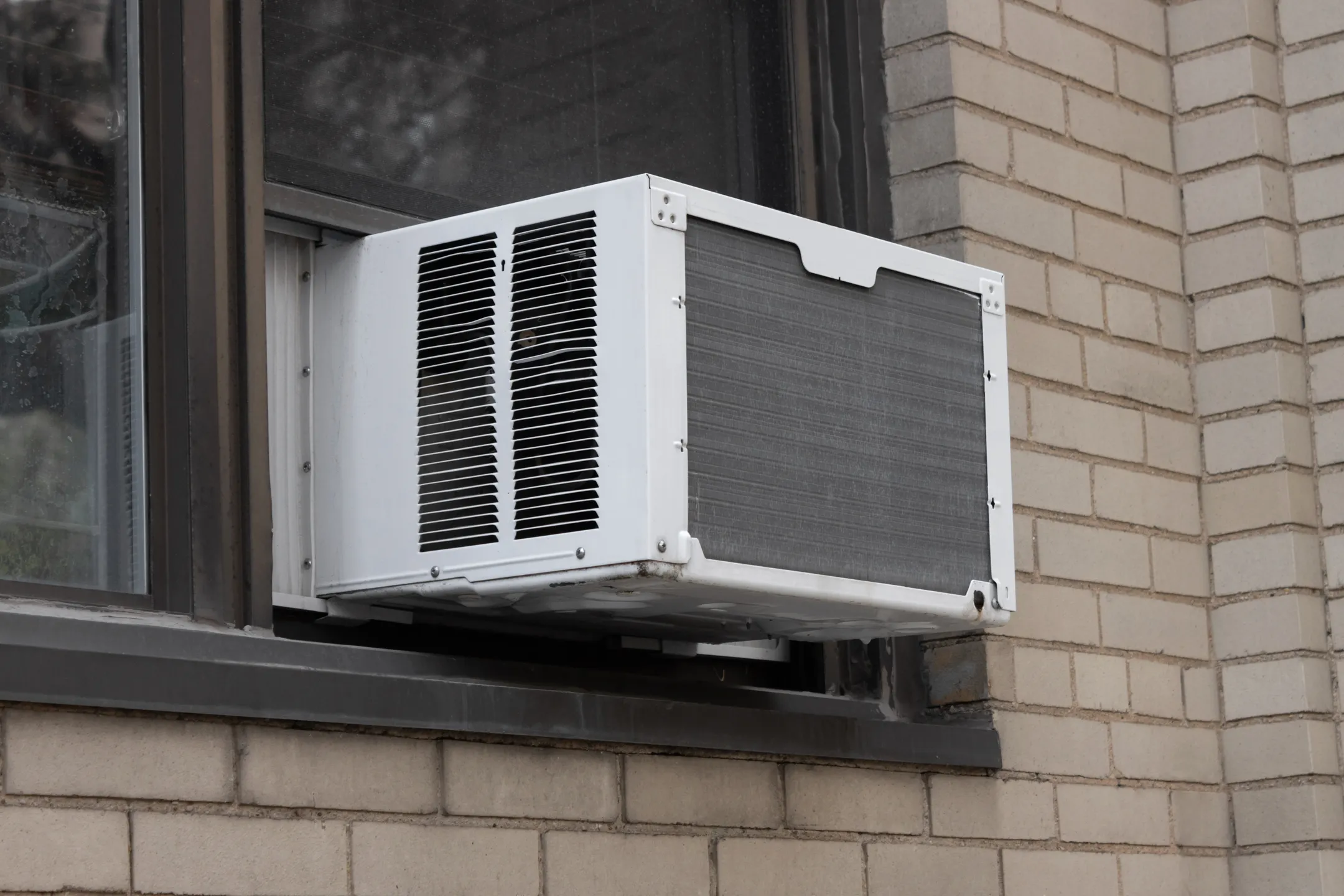 Window air conditioner